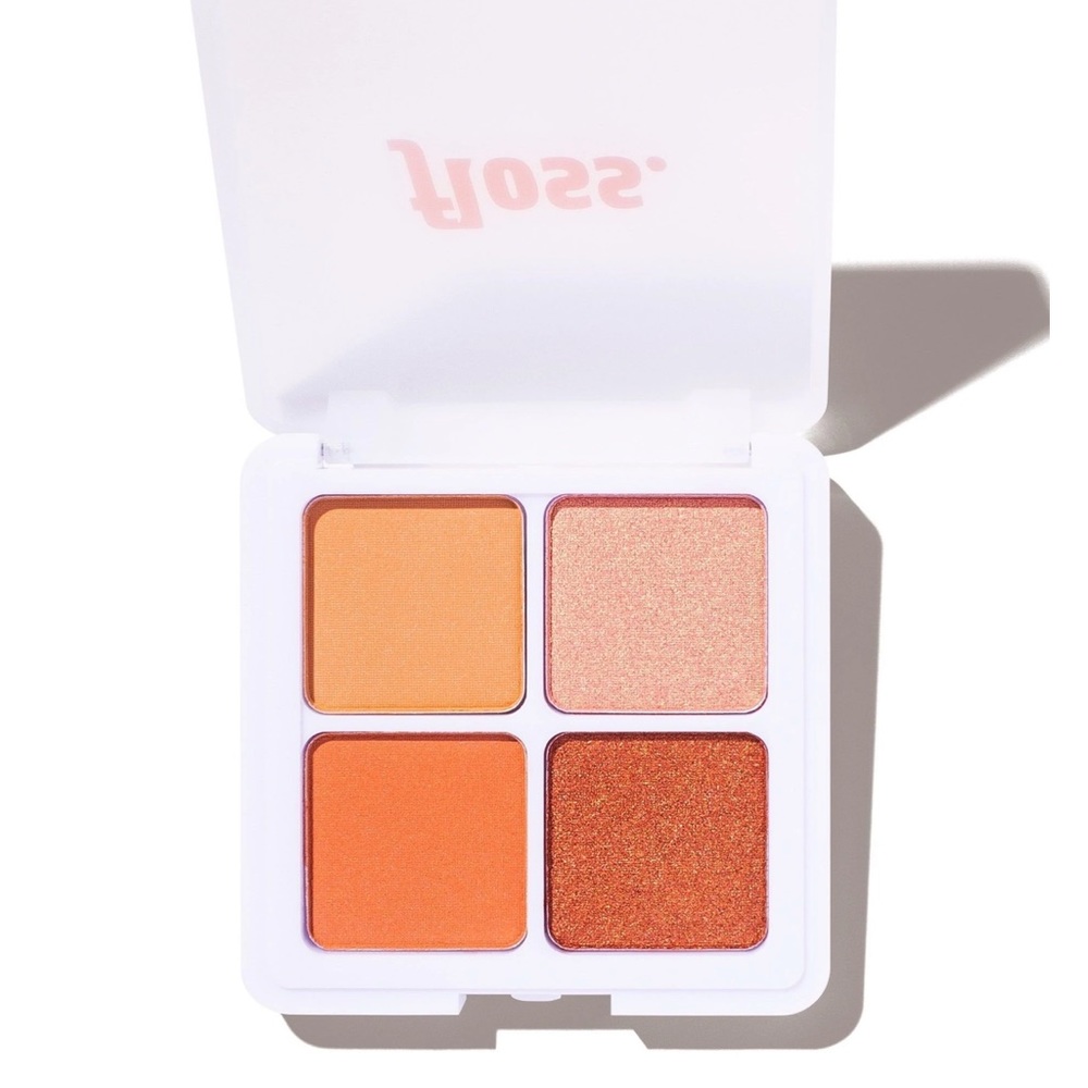 Floss Eyeshadow Squad in Just Peachy